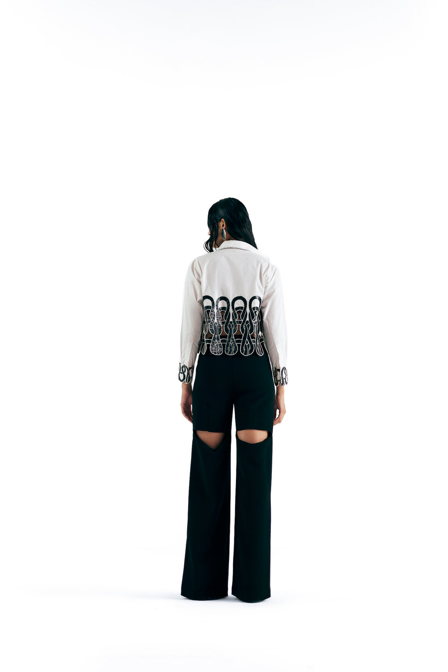 MONOCHROME KNIT LOOP CUTWORK CROPPED SHIRT