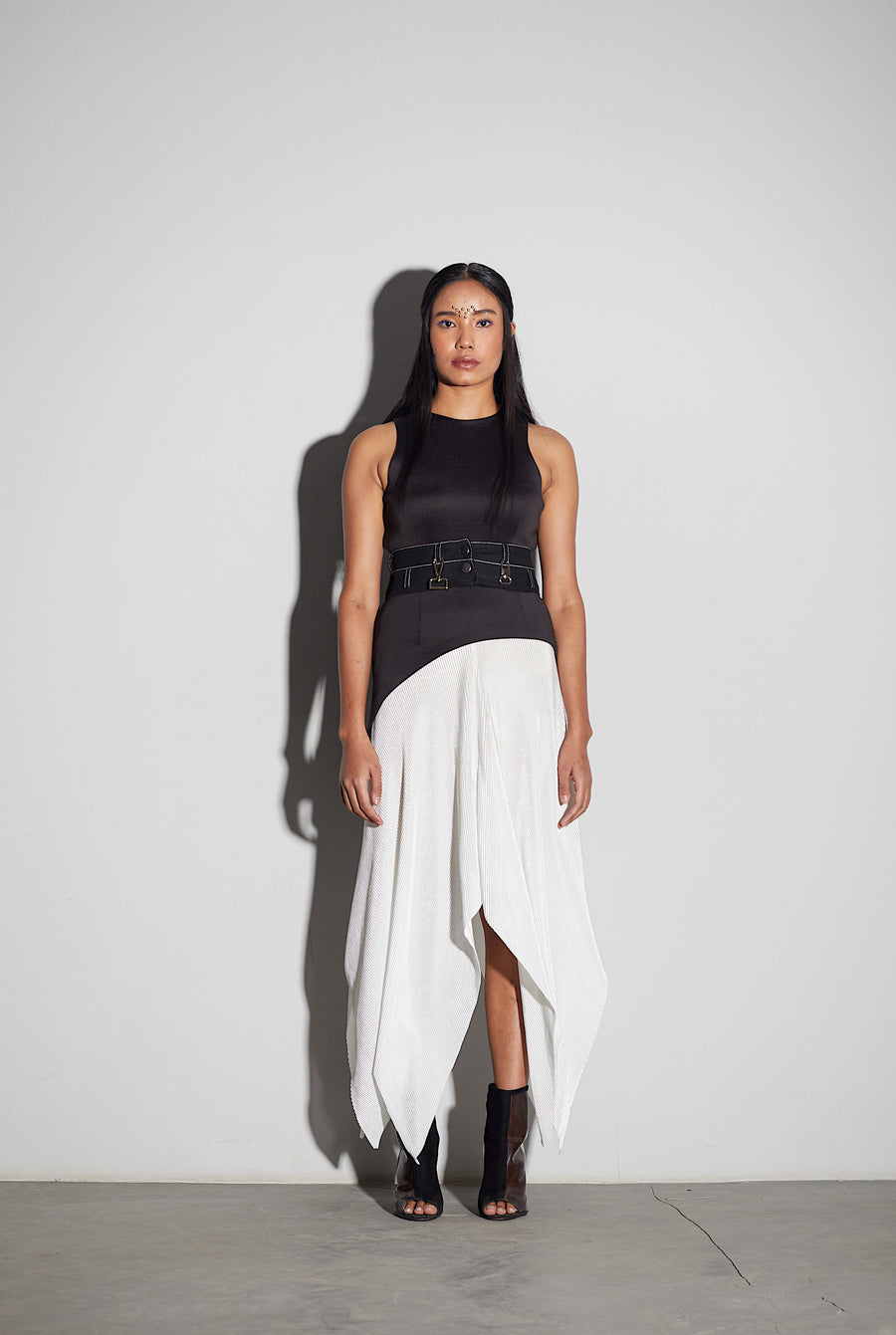 MONOCHROME RACERBACK ASYMMETRIC PLISSÉ DRESS