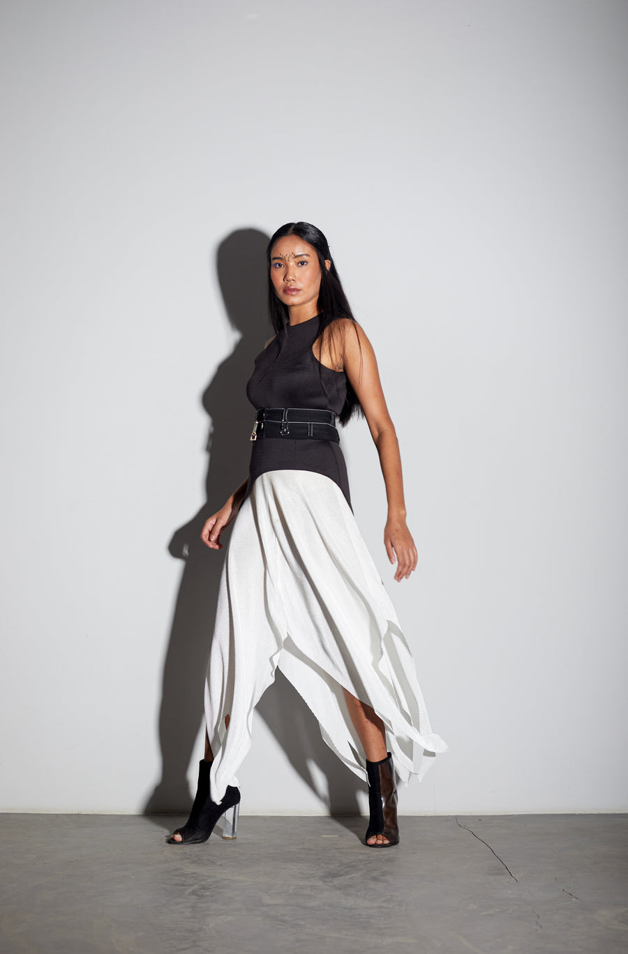 MONOCHROME RACERBACK ASYMMETRIC PLISSÉ DRESS